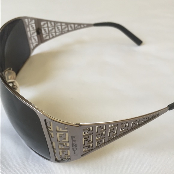 Fendi Metal Frame Sunglasses - Picture 1 of 8